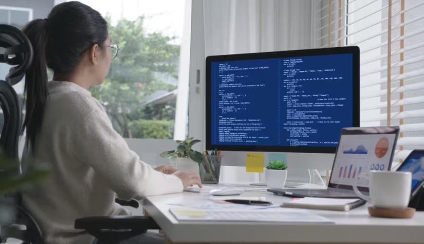 新龙县企业数字化解决方案:机器学习赋能商业模式升级的核心路径
